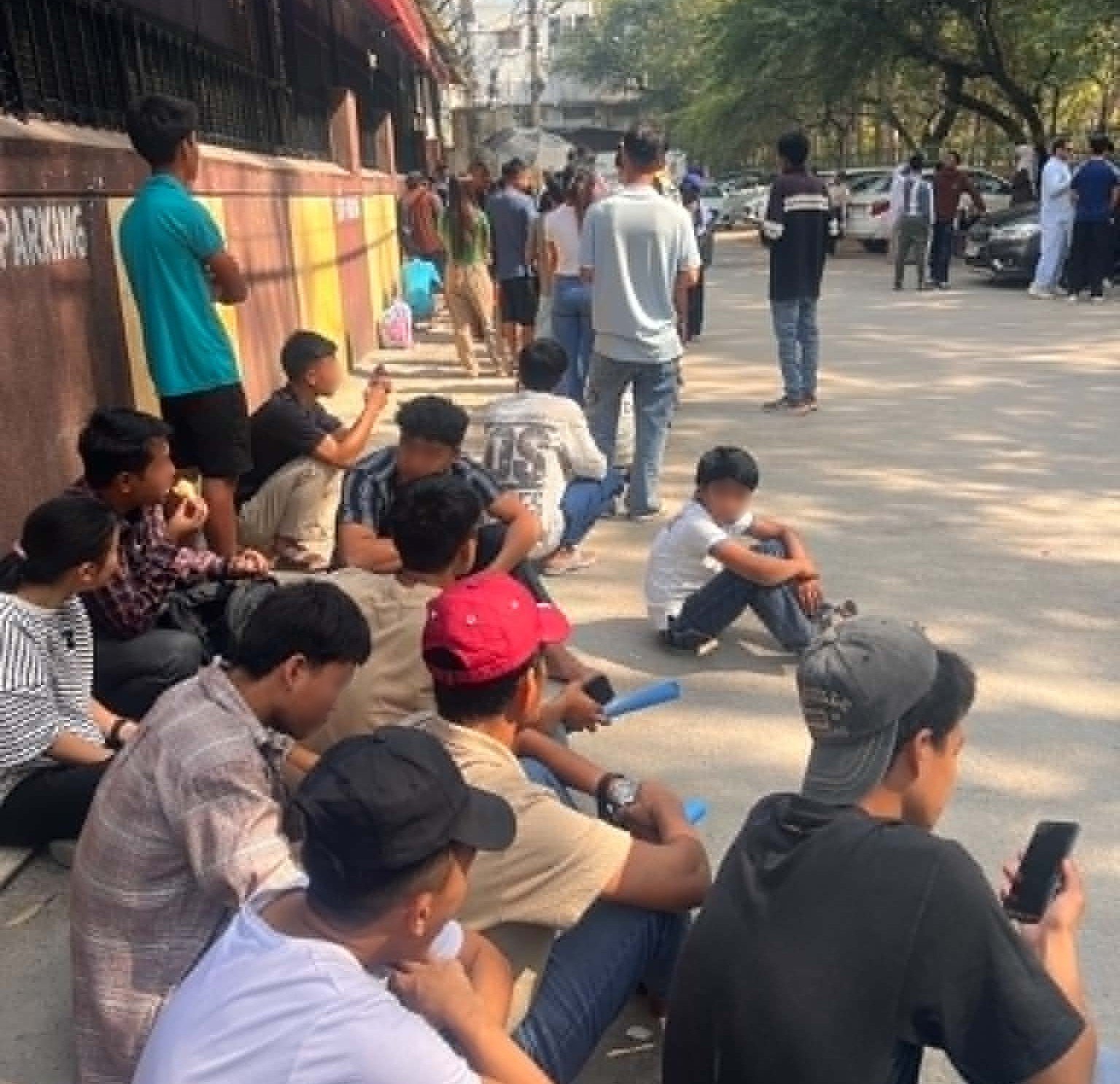 Chin and other refugees waiting to meet with UNHCR officers in Vikas Puri in May, 2026 (Photo: Salai Benhur)